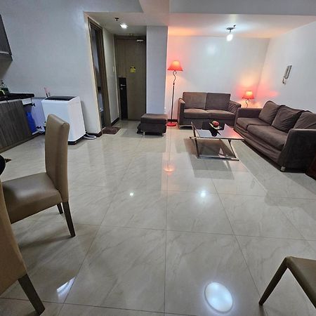 Solemare Parksuites Condominium - Condo R Us Manila Esterno foto
