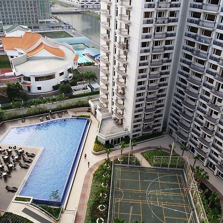 Solemare Parksuites Condominium - Condo R Us Manila Esterno foto