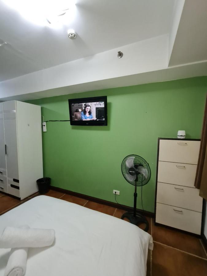 Solemare Parksuites Condominium - Condo R Us Manila Esterno foto