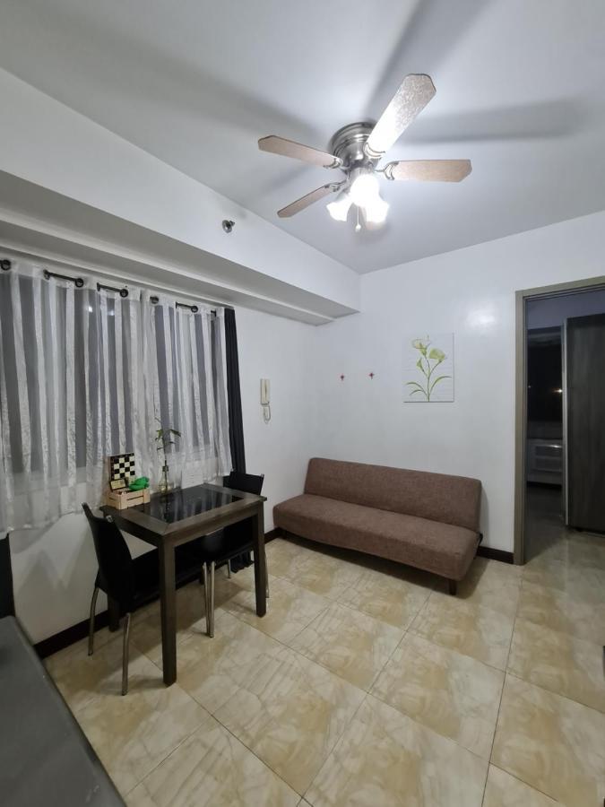 Solemare Parksuites Condominium - Condo R Us Manila Esterno foto