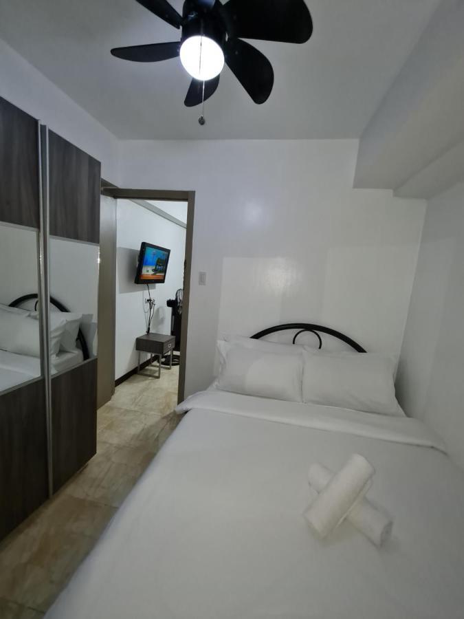 Solemare Parksuites Condominium - Condo R Us Manila Esterno foto