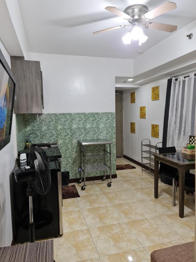 Solemare Parksuites Condominium - Condo R Us Manila Esterno foto