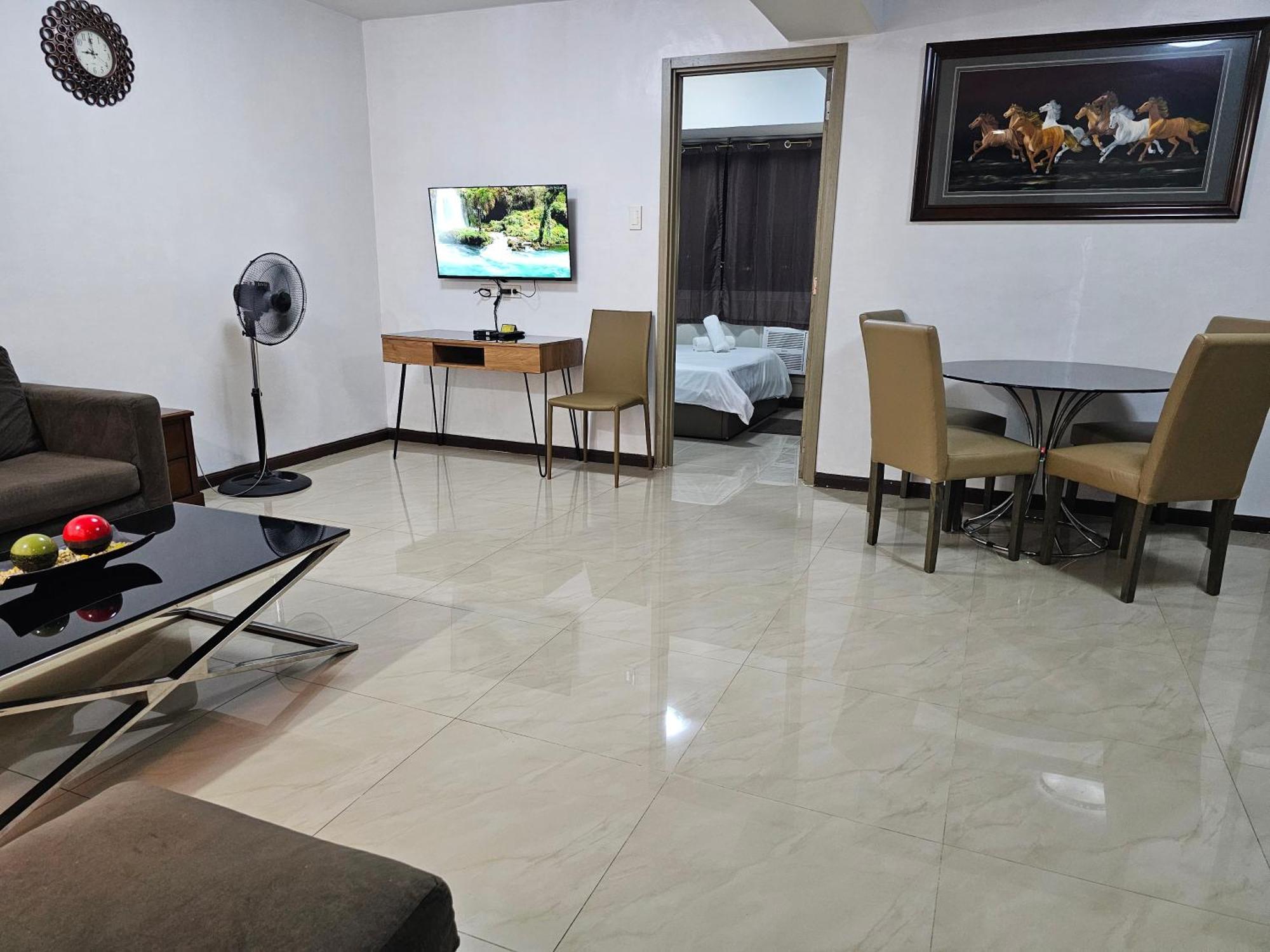 Solemare Parksuites Condominium - Condo R Us Manila Esterno foto